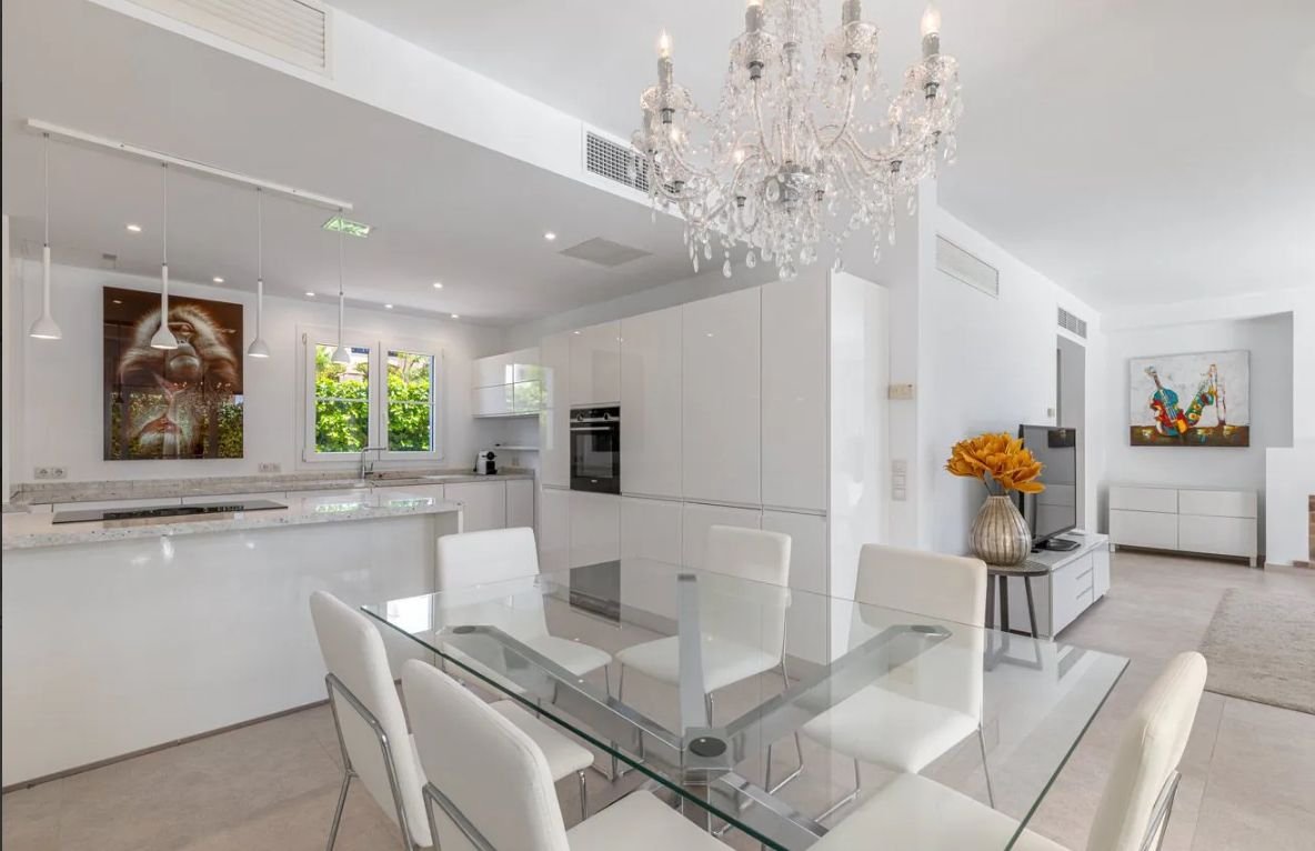 6 Schlafzimmer Villa in Zehlendorf, Germany, Nr. 26093