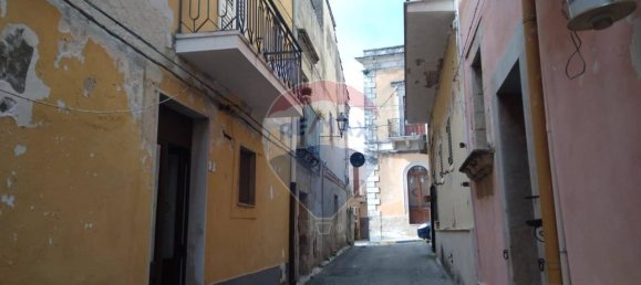 Дом с 5 комнатами в Ферла, Италия № 9128 20