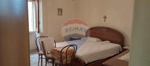 Дом с 5 комнатами в Ферла, Италия № 9128 11