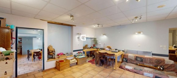 Gewerbliche Immobilie in Jura, France 350m², Nr. 354444 4