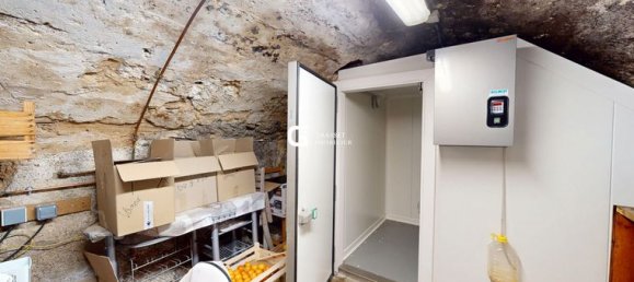 Gewerbliche Immobilie in Jura, France 350m², Nr. 354444 5