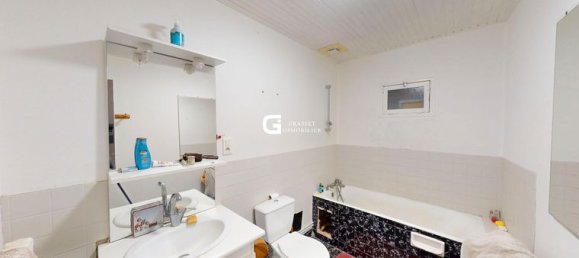 Gewerbliche Immobilie in Jura, France 350m², Nr. 354444 9