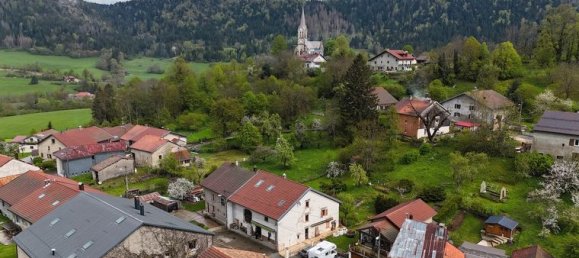 Gewerbliche Immobilie in Jura, France 350m², Nr. 354444 11