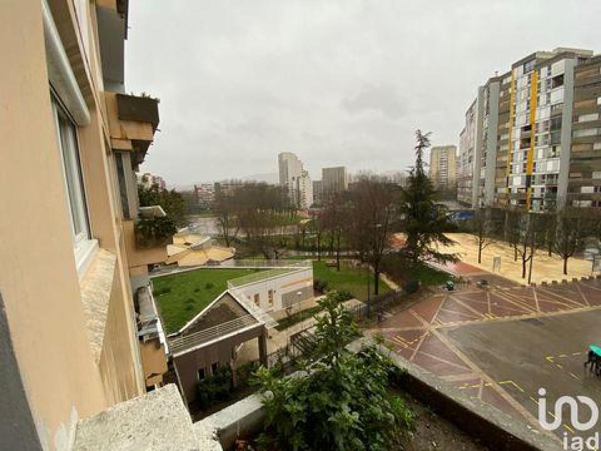 4 bedrooms Condo in Grenoble, France No. 35920