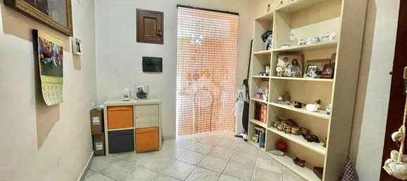 Apartamento de 3 habitaciónes en Naples, Italy No. 9321 4