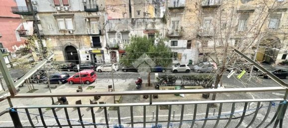 Apartamento de 3 habitaciónes en Naples, Italy No. 9321 2