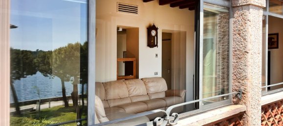 Ático de 4 habitaciónes en Salò, Italy No. 286150 2