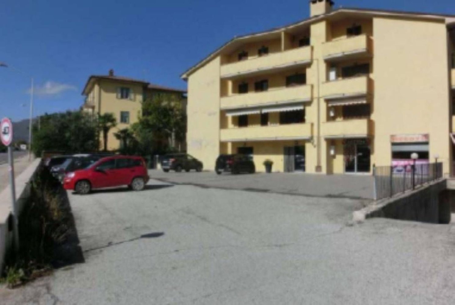 3 rooms Apartment in Spoleto, Italy No. 284770