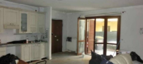 3 rooms Apartment in Spoleto, Italy No. 284770 7