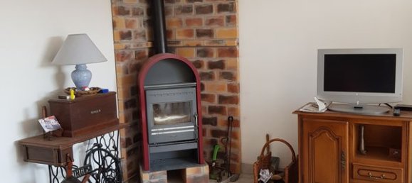 2 bedrooms House in Ploubezre, France No. 199152 3