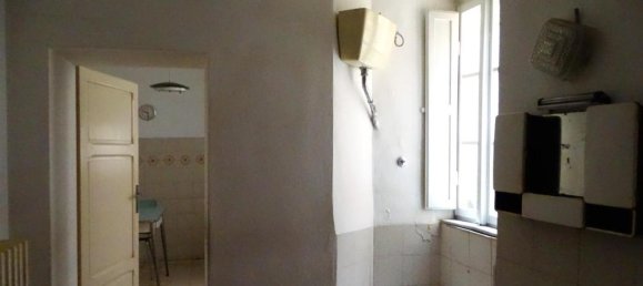 12-salle Maison à Volterra, Italy No. 19329 12