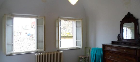 12-salle Maison à Volterra, Italy No. 19329 27