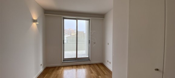 3 bedrooms Apartment in Matosinhos, Portugal No. 113481 4