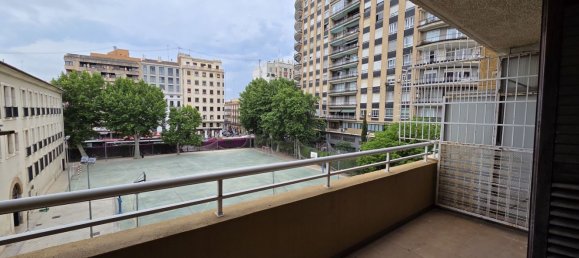 4 bedrooms Apartment in Valencia, Spain No. 160069 2