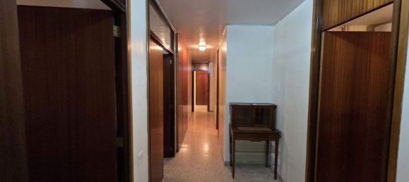 4 bedrooms Apartment in Valencia, Spain No. 160069 25