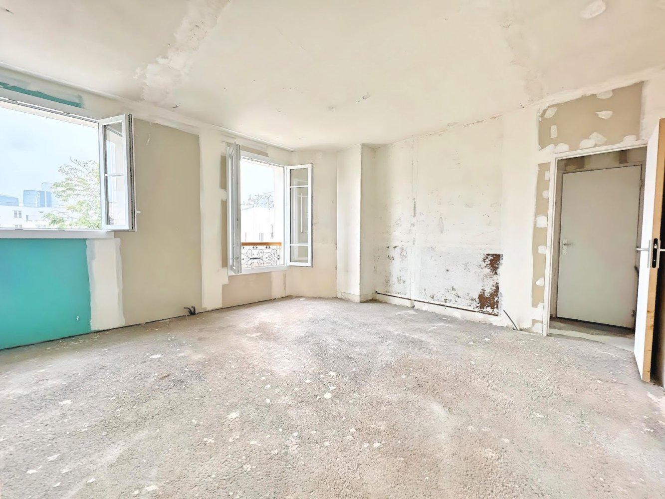 Apartamento de 2 dormitorios en Courbevoie, France No. 165463