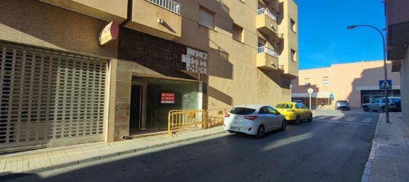 Propriété commerciale à El Ejido, Spain 62m² No. 151268 4