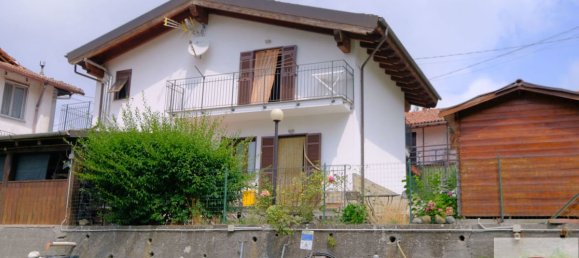 2 Schlafzimmer Villa in Dego, Italy, Nr. 297977 6