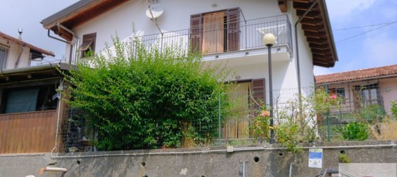 2 Schlafzimmer Villa in Dego, Italy, Nr. 297977 9