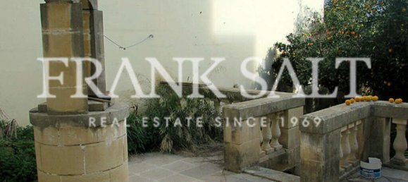 4 bedrooms House in Attard, Malta No. 3807 5