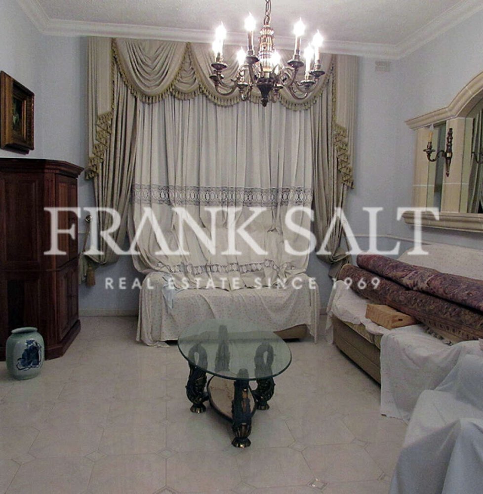 4 bedrooms House in Attard, Malta No. 3807