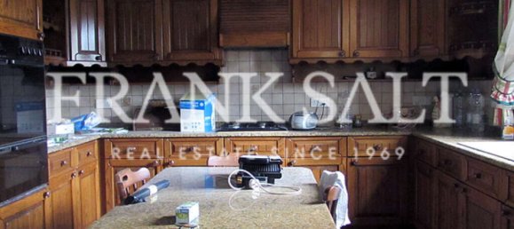 4 bedrooms House in Attard, Malta No. 3807 8