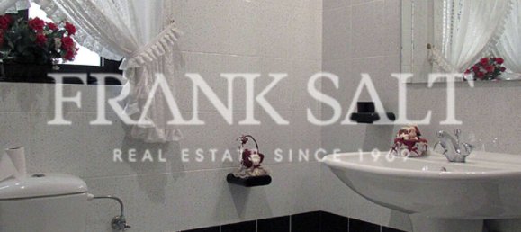 4 bedrooms House in Attard, Malta No. 3807 17