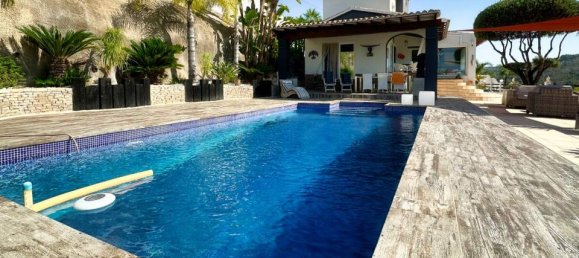 Вилла с 3 спальнями в Кальпе, Испания № 189233 3