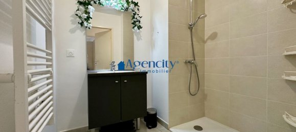 3 chambres Appartement à Saint-Thibault-des-Vignes, France No. 285680 3