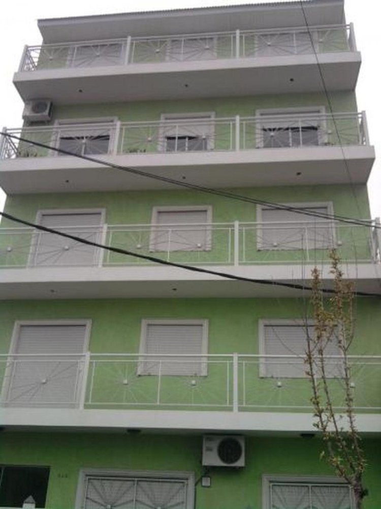 Studio in Bermudez, Argentina No. 86190