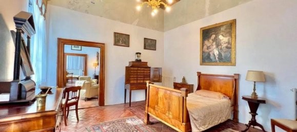 35 bedrooms House in Udine, Italy No. 333017 4