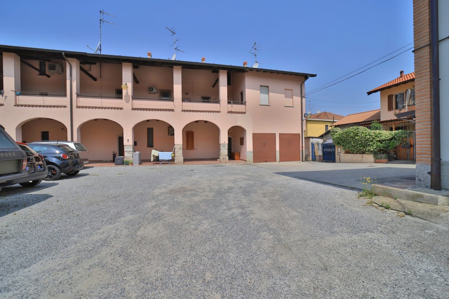Apartamento de 2 dormitorios en Cornate d'Adda, Italy No. 295084