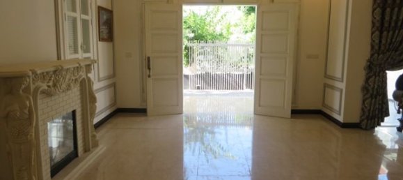 4 bedrooms Villa in Tay Ho, Vietnam No. 4495 7