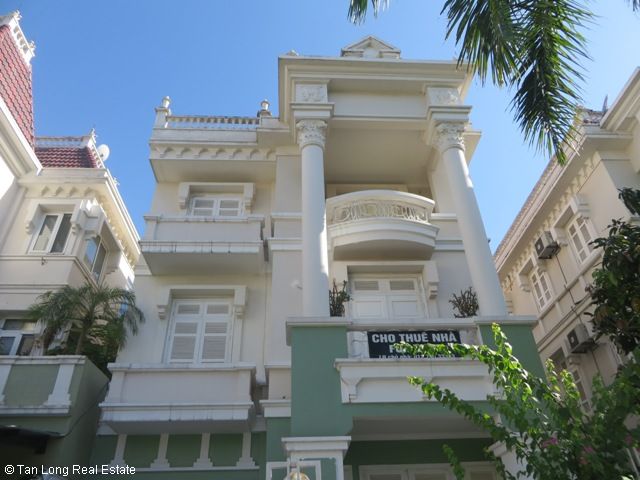 4 bedrooms Villa in Tay Ho, Vietnam No. 4495