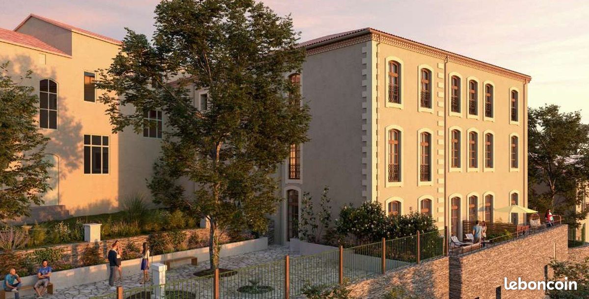 1040m² Hotel in Beziers, France No. 338449