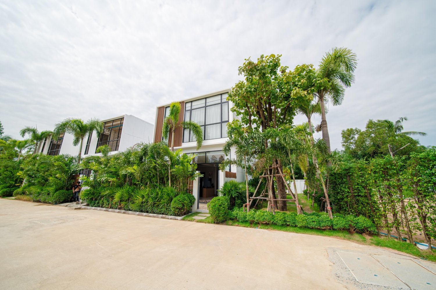 3 bedrooms Villa in Pattaya, Thailand No. 33585