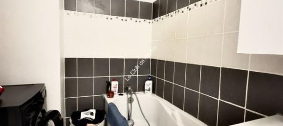 2 bedrooms Apartment in Saint-Jean-le-Blanc, France No. 68984 2