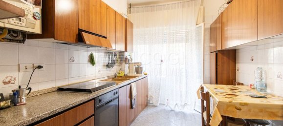 3 bedrooms Apartment in Imola, Italy No. 347699 7