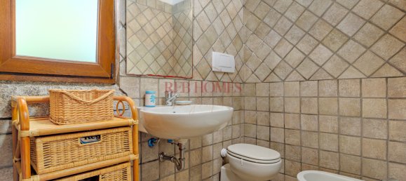 4 bedrooms Villa in Olbia, Italy No. 121404 9