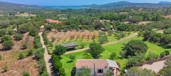 4 bedrooms Villa in Olbia, Italy No. 121404 41