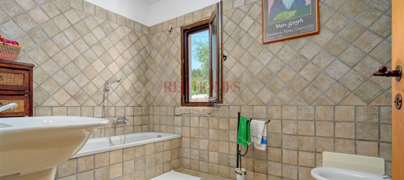 4 bedrooms Villa in Olbia, Italy No. 121404 2