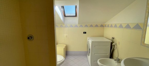 6 rooms Penthouse in Rome, Italy No. 10662 26