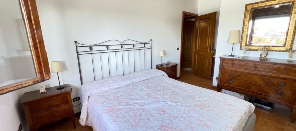 6 rooms Penthouse in Rome, Italy No. 10662 9