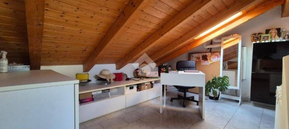 2 Schlafzimmer Haus in Giussano, Italy, Nr. 114256 19