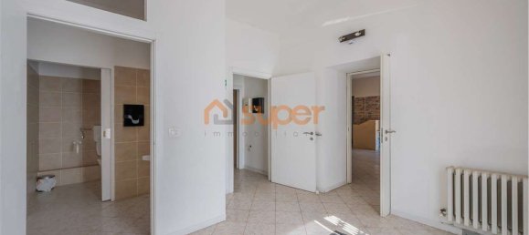104m² Commercial property in Valfabbrica, Italy No. 314046 13
