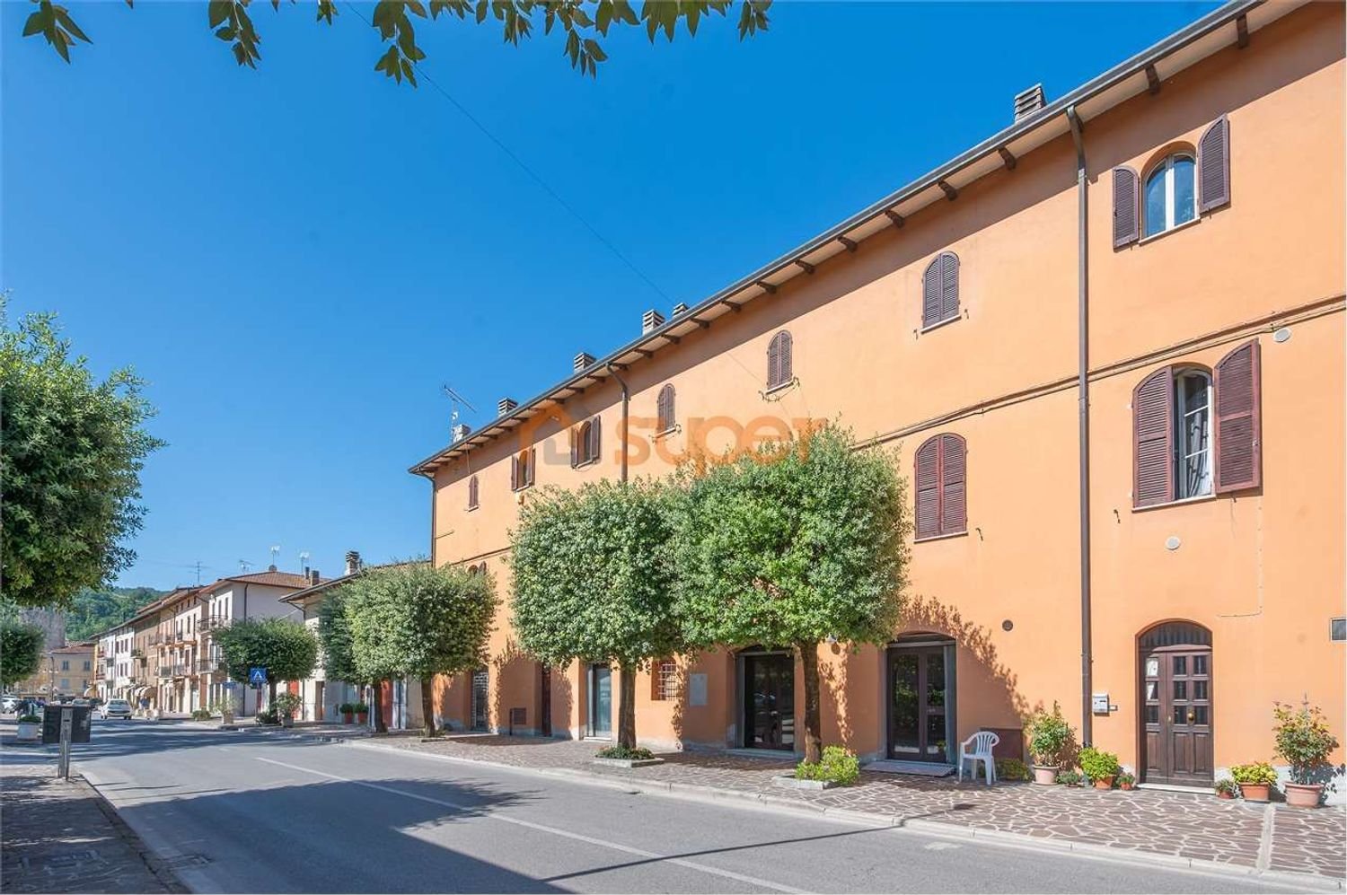 104m² Commercial property in Valfabbrica, Italy No. 314046