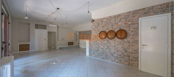 104m² Commercial property in Valfabbrica, Italy No. 314046 6