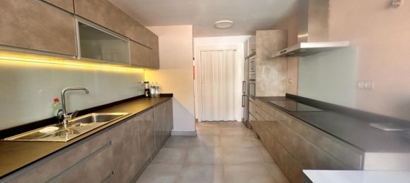 4 bedrooms Villa in Alfaz del Pi, Spain No. 12857 10