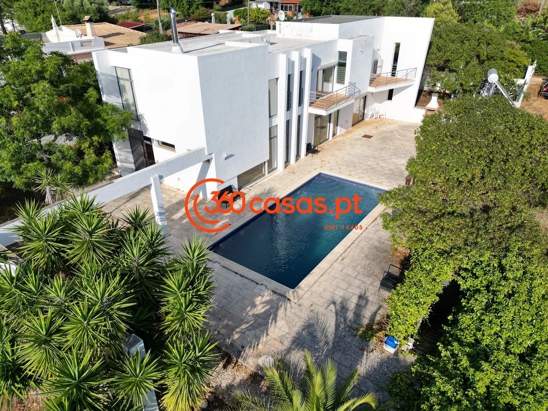 Casa de 3 dormitorios en Almancil, Portugal No. 135558