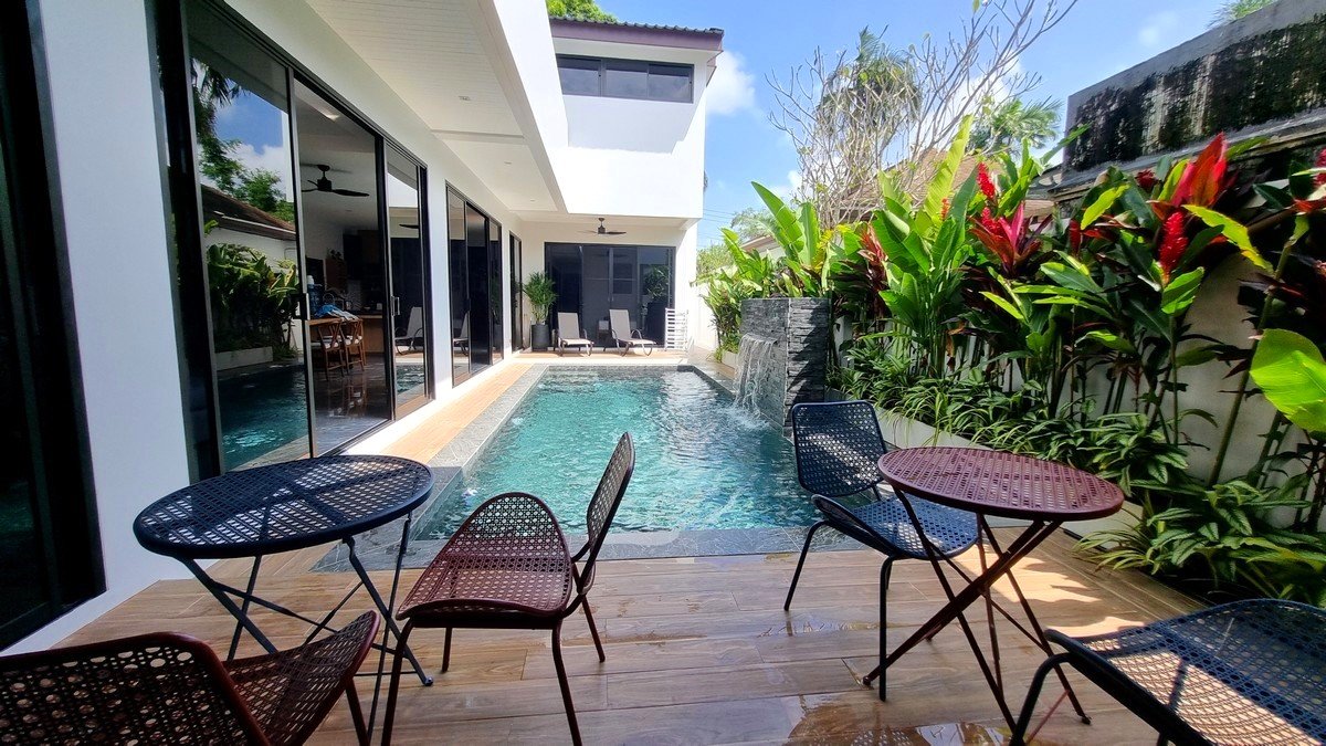 3 bedrooms Villa in Rawai, Thailand No. 24835